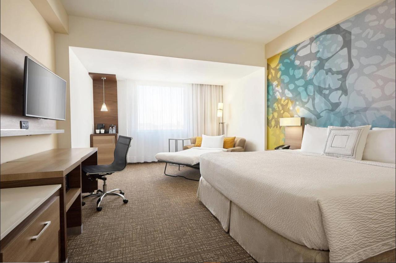 Courtyard By Marriott Эрмосильо Номер фото