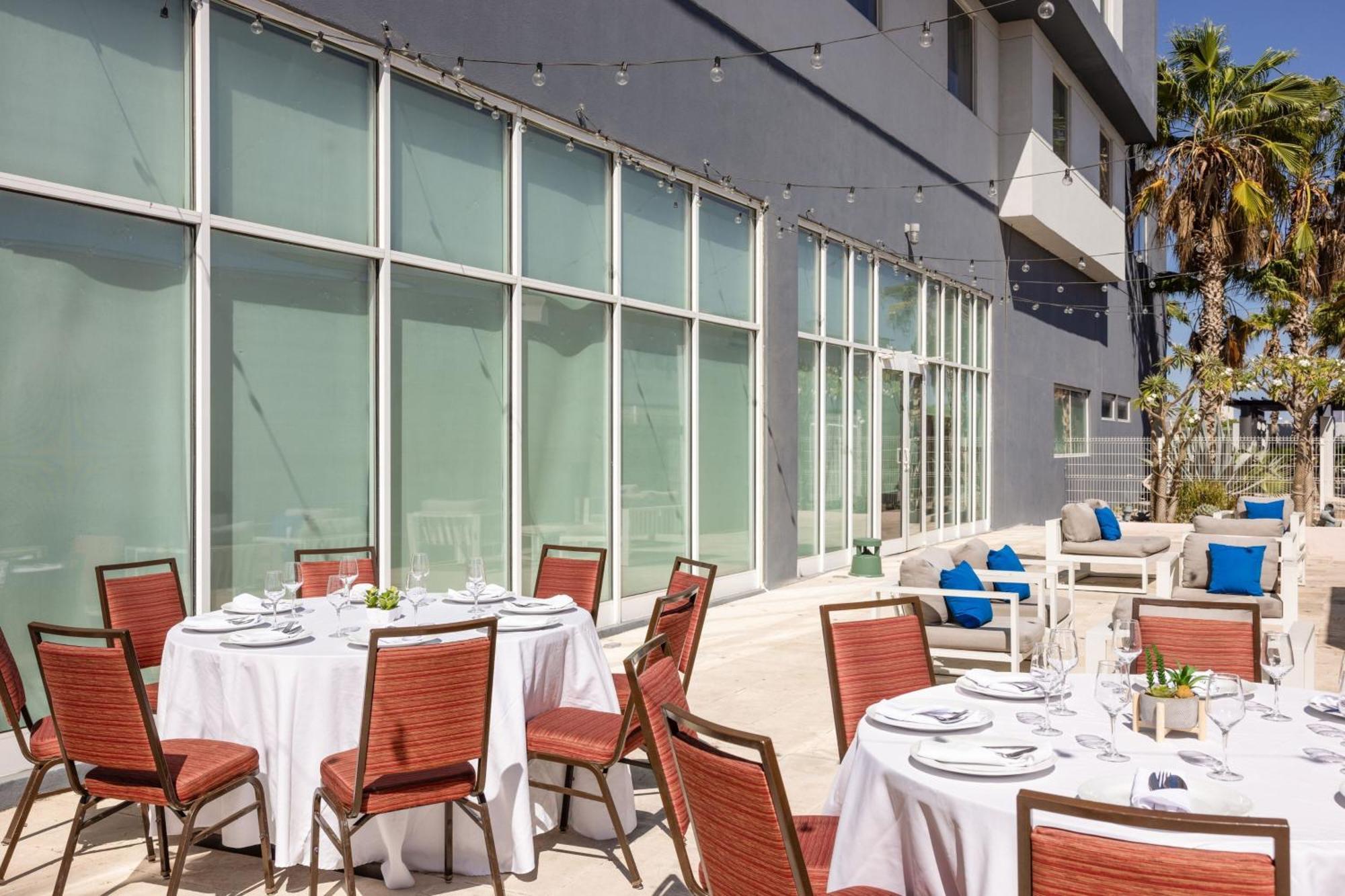 Courtyard By Marriott Эрмосильо Экстерьер фото