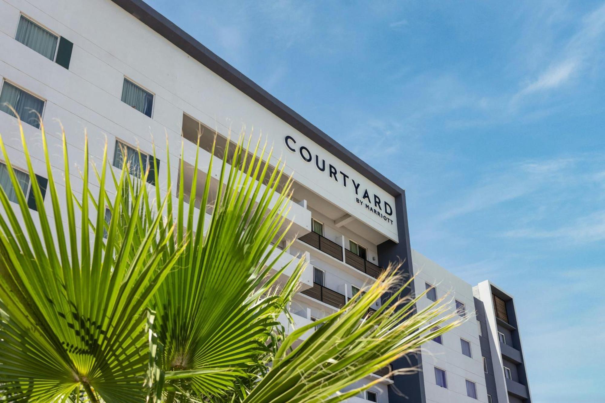 Courtyard By Marriott Эрмосильо Экстерьер фото